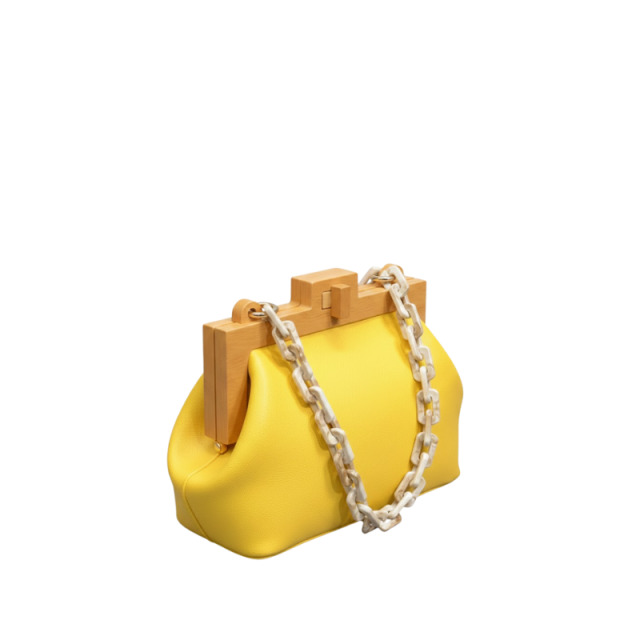 Chic Chain Affair Shoulder Bag