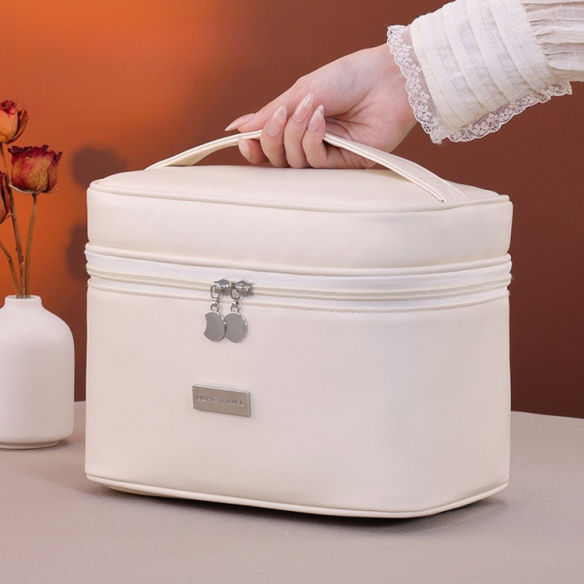 Leatherette Beauty Cosmetic Bag