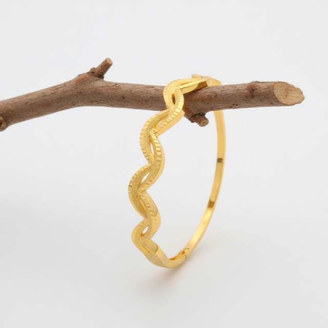Minimalist Gold Plated Luxury Bracelet