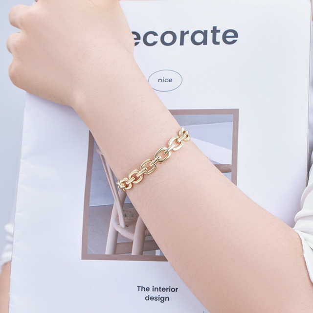 Minimalist Gold-Plated Chain Bracelet