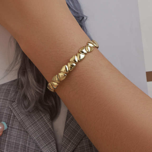 Classic Open Niche Bracelet